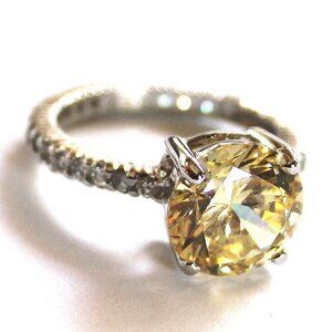925 Sterling Silver Royal Engagement Pale Canary Cz Ring Carat Weight: 4.01 (ct)